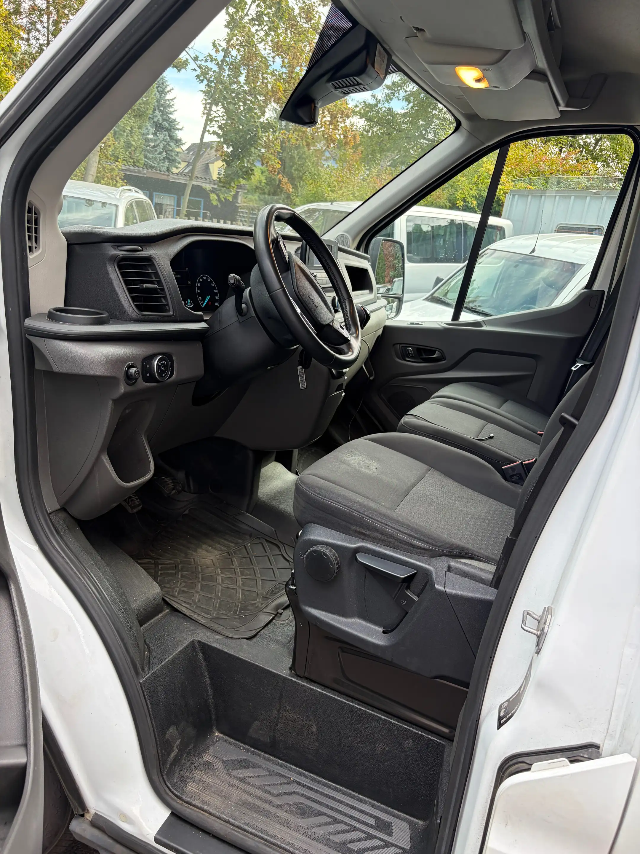 Ford Transit Transit 350 TDCi 350 L4H3 Lkw HA Basis — photo 13