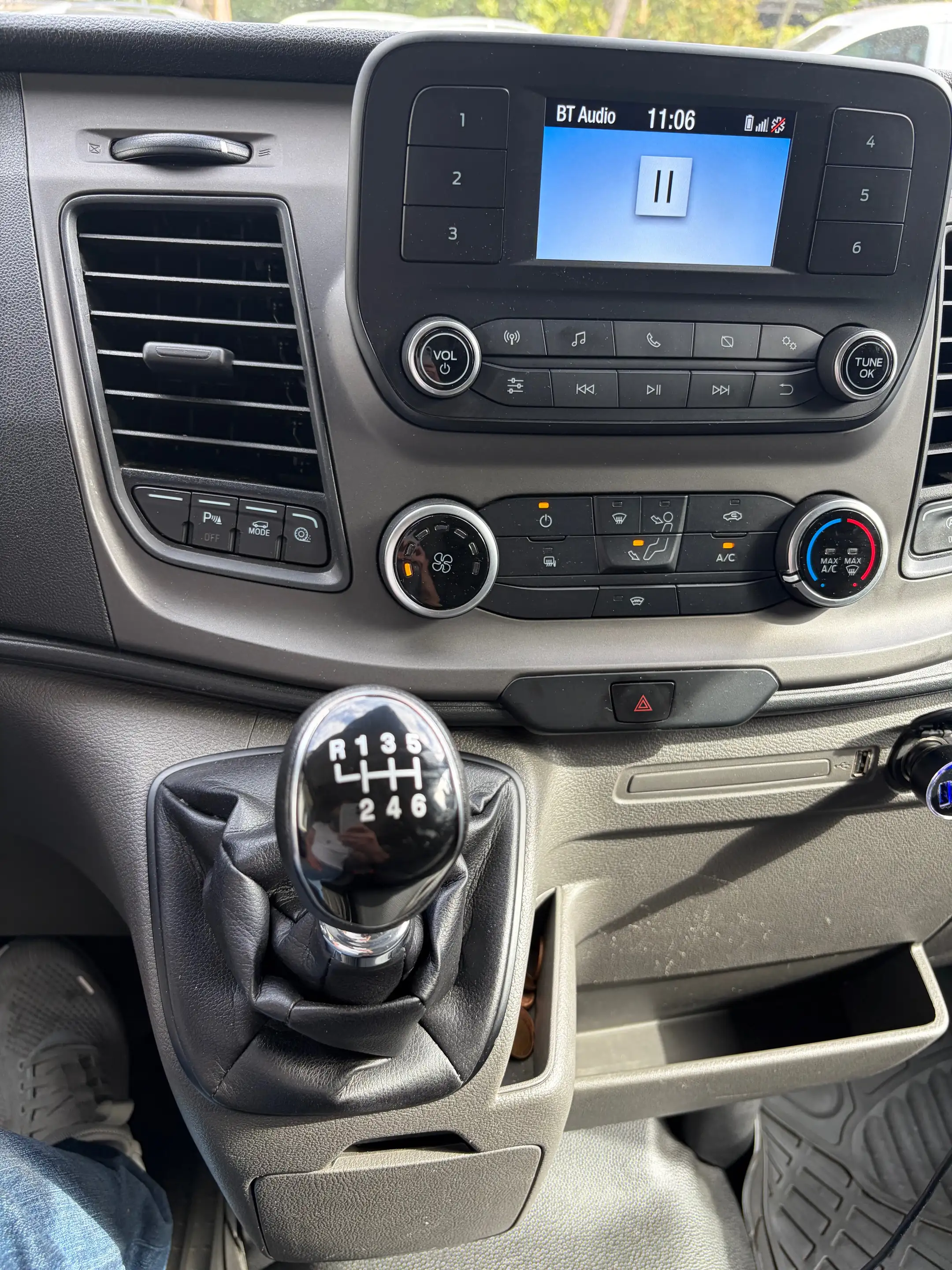 Ford Transit Transit 350 TDCi 350 L4H3 Lkw HA Basis — photo 5