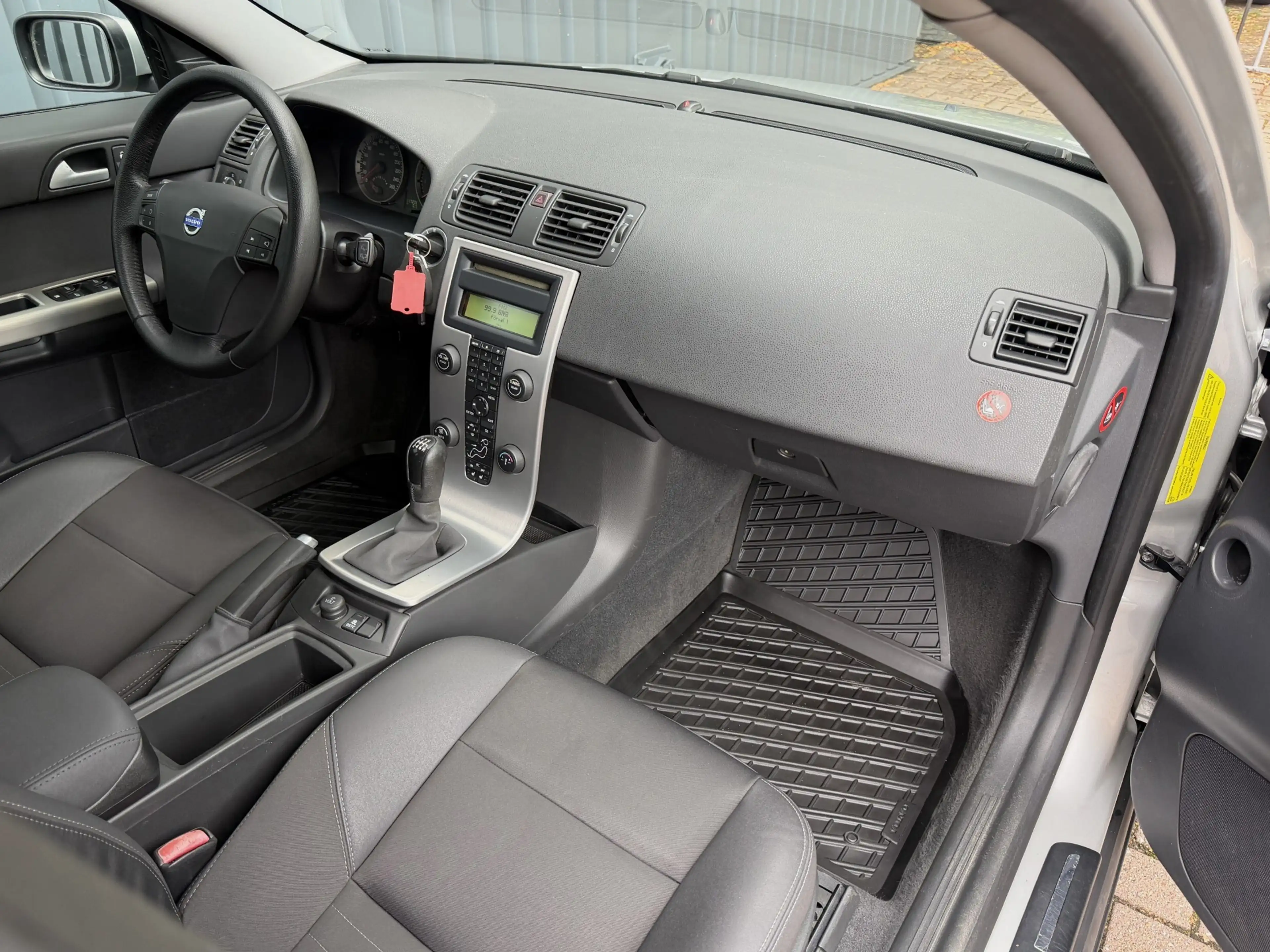 Volvo V50 2.5 T5 Momentum 1E EIG.!/DEALER OND.!/YOUNGTIMER!/ — photo 9