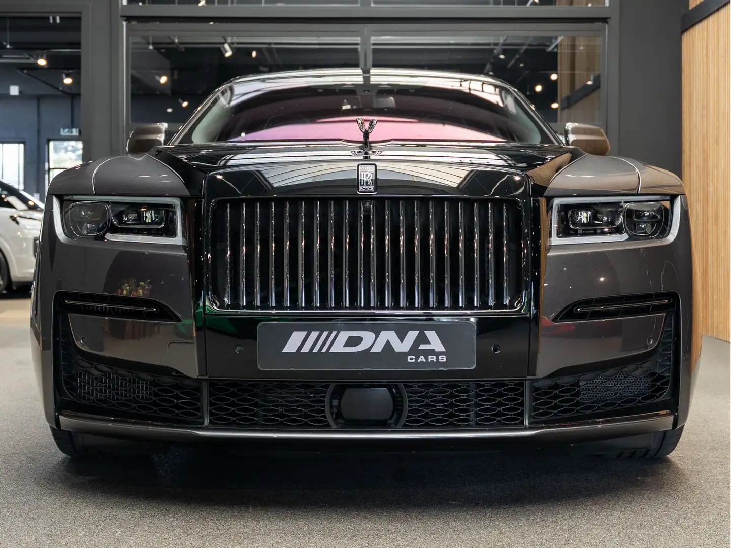 Rolls-Royce Ghost 6.75 V12 Carbon Wheels 6.75 V12 Tiffany Sterrenhem Gris - 2