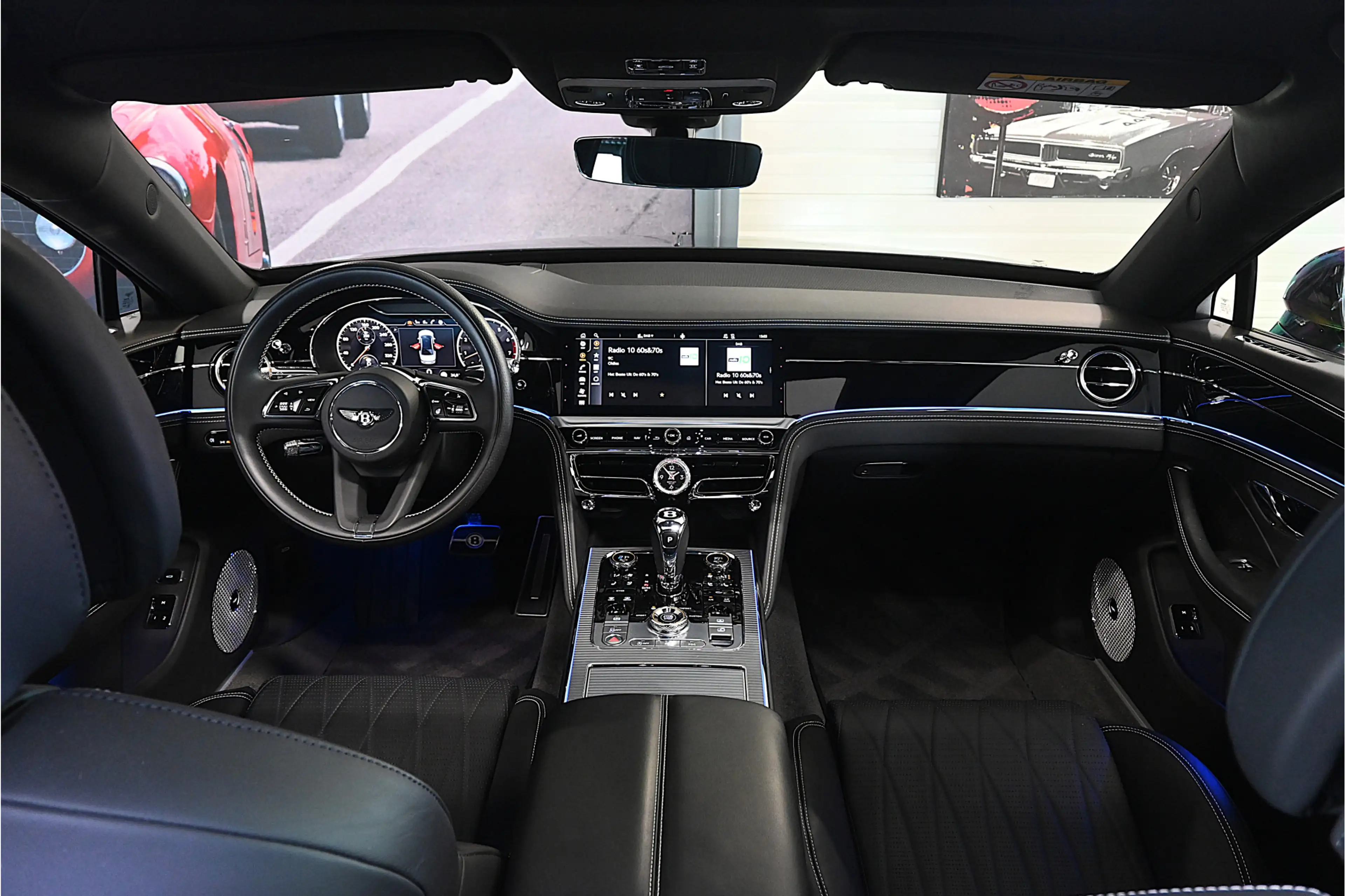Bentley Flying Spur 6.0 W12 — photo 33