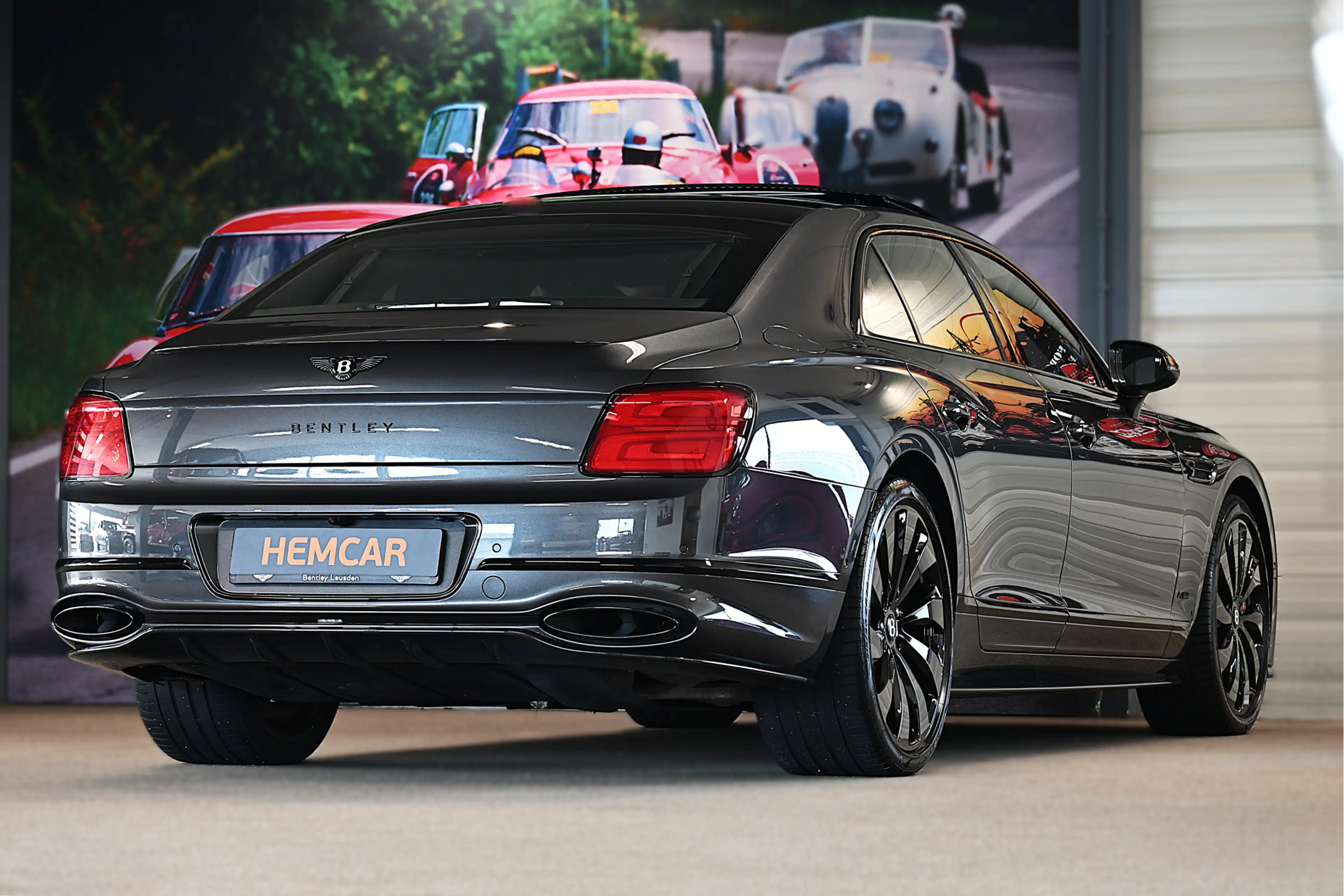 Bentley Flying Spur 6.0 W12 — photo 41