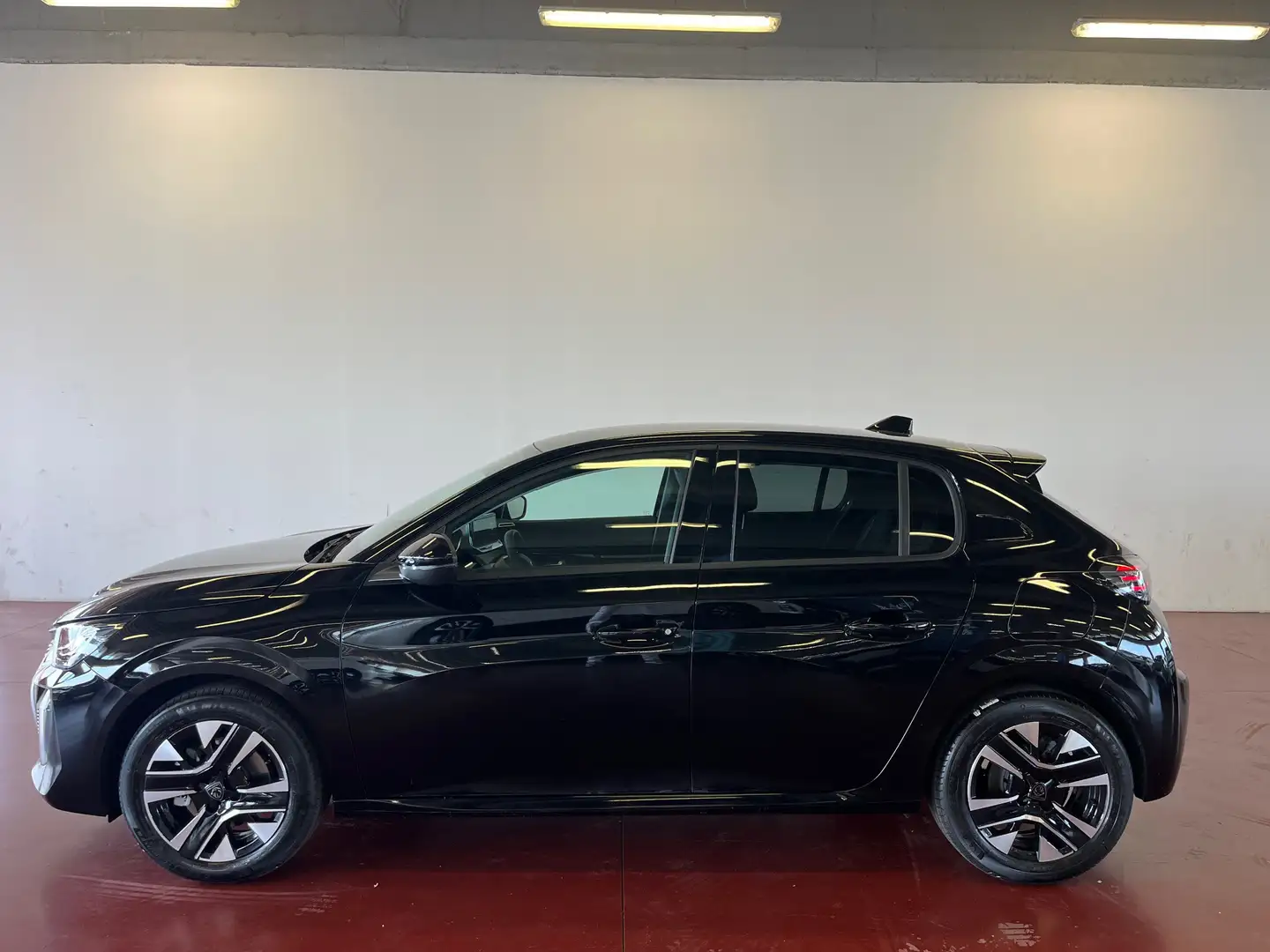 Peugeot 208 1.2 PureTech Allure Noir - 2
