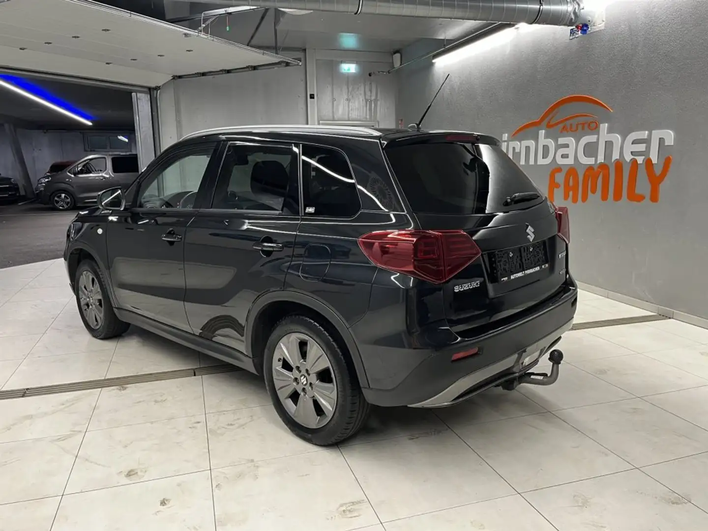 Suzuki Vitara 1.4 DITC ALLGRIP shine Schwarz - 2