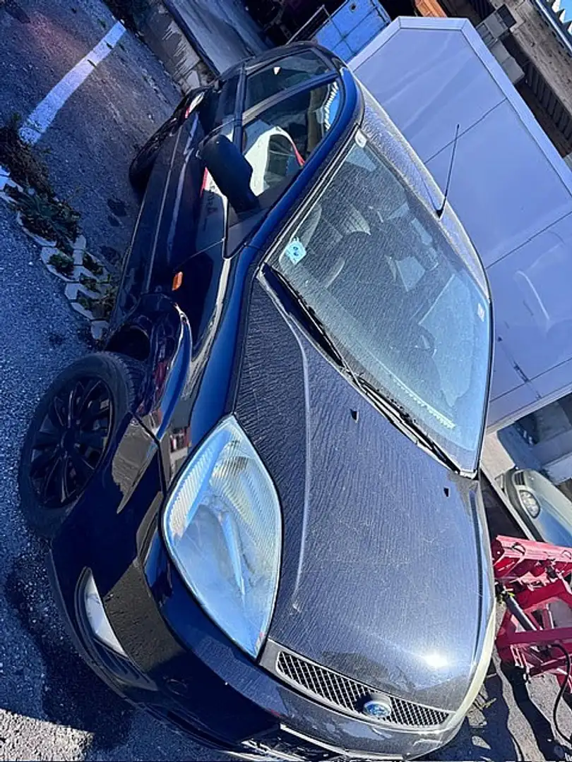 Ford Fiesta Ambiente 1,3 8V Blau - 1