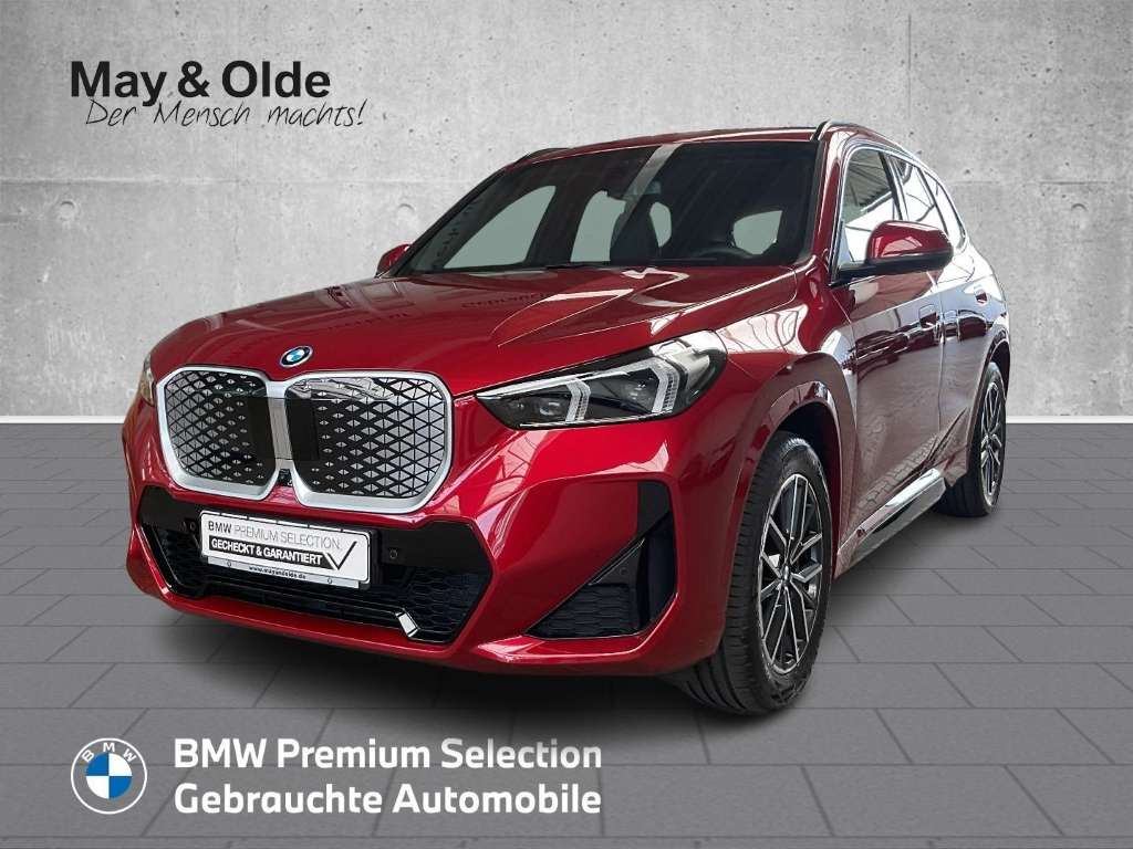 BMW iX1