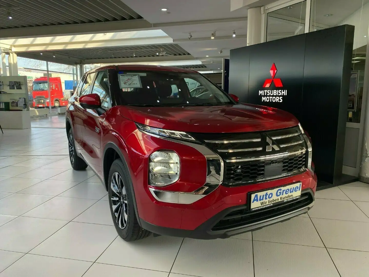 Mitsubishi Outlander 2.4 PHEV S-AWC Basis Rot - 2