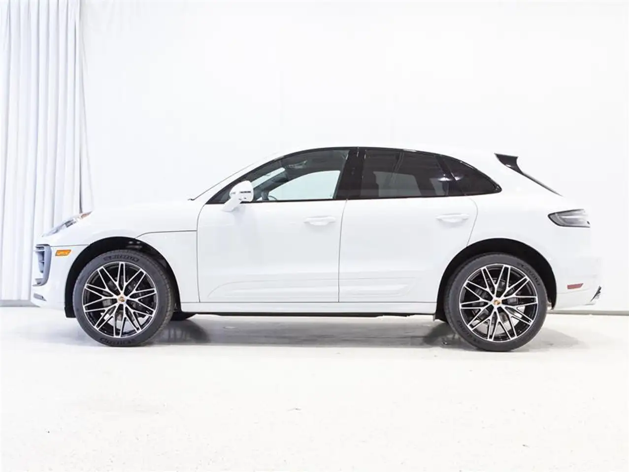 Porsche Macan снимка Porsche Macan