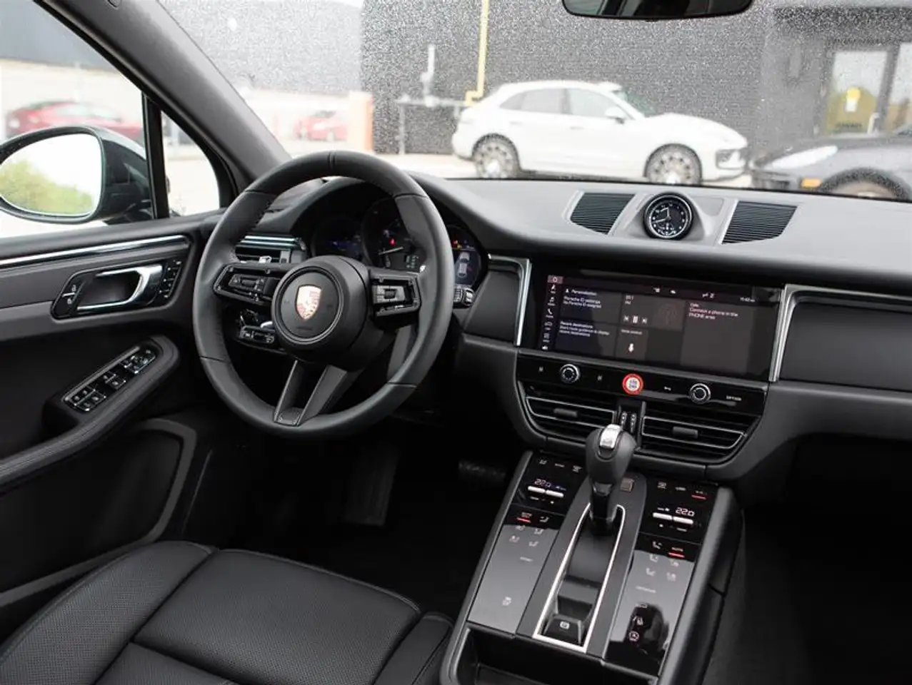Porsche Macan снимка Porsche Macan