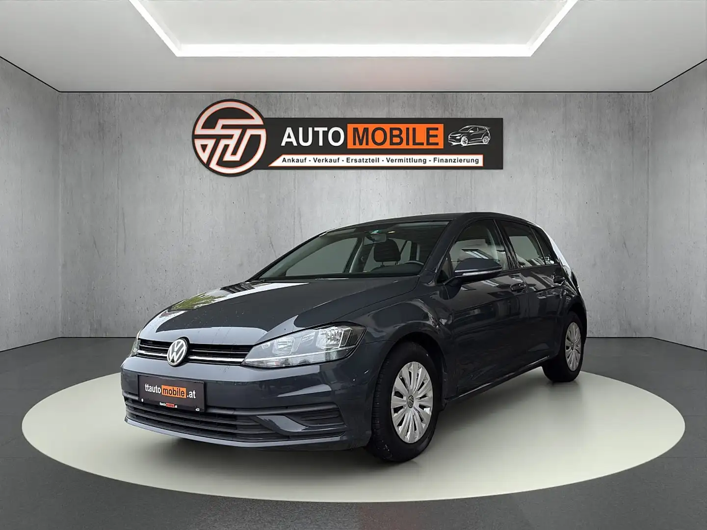 Volkswagen Golf 1,6 TDI SCR Grijs - 1
