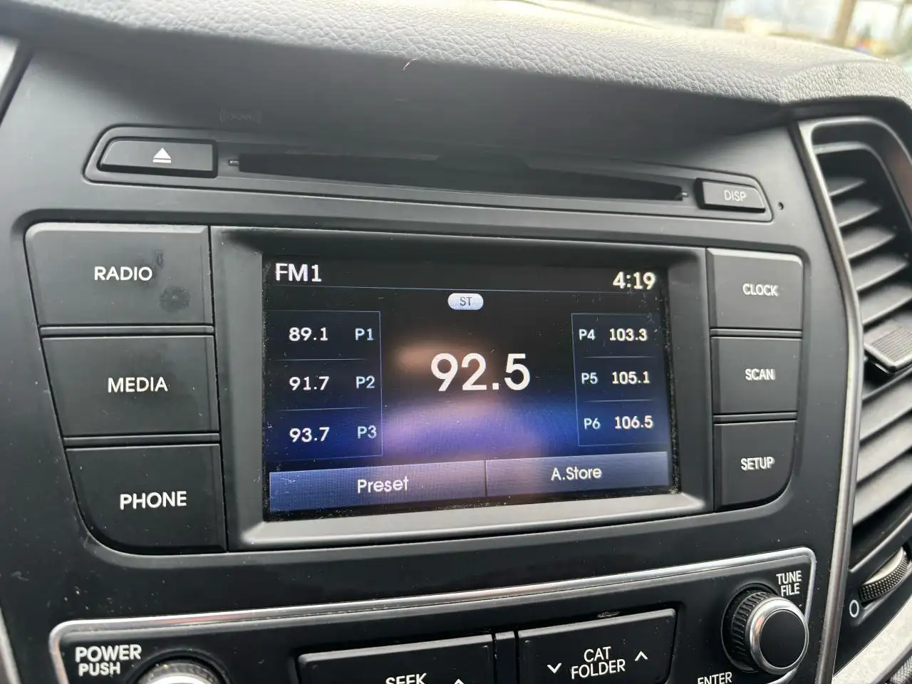 Hyundai SANTA FE снимка Hyundai SANTA FE