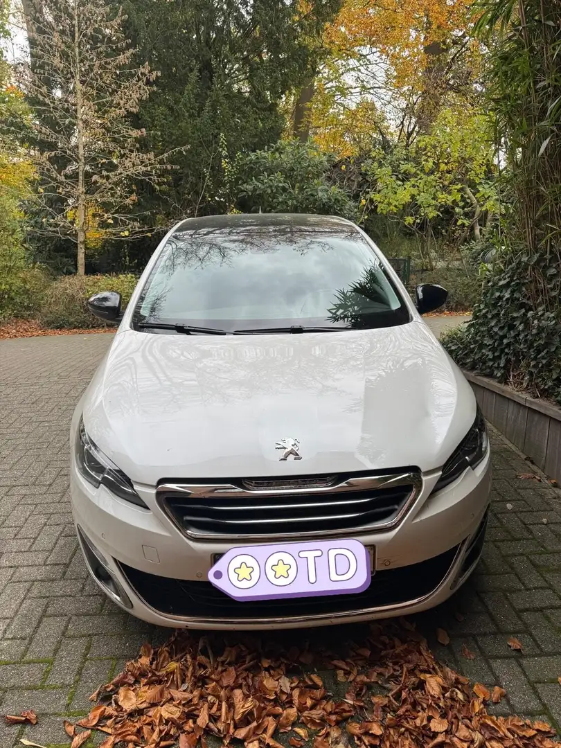 Peugeot 308 1.2i Allure Full Option - 2