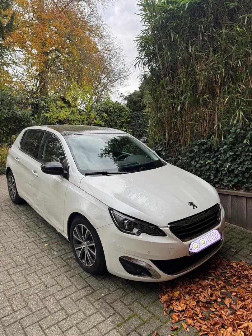 Peugeot 308 1.2i Allure Full Option - 1