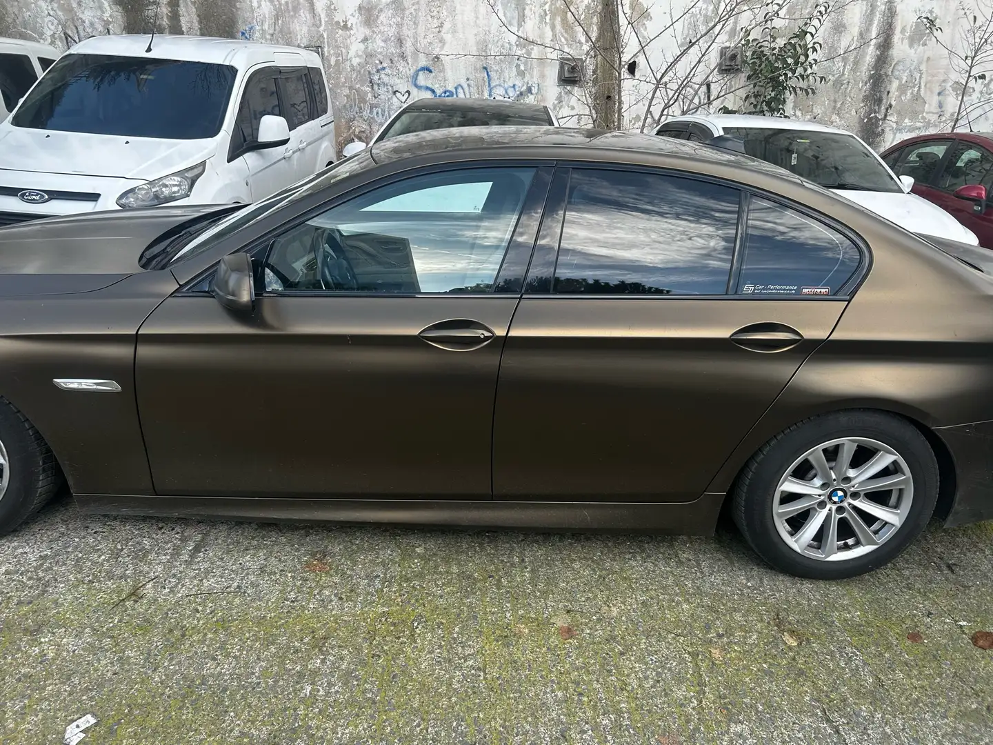 BMW 525 525d Touring Sport-Aut. Złoty - 2