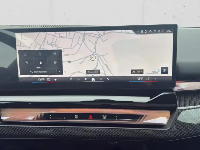 BMW 5 Series view 13