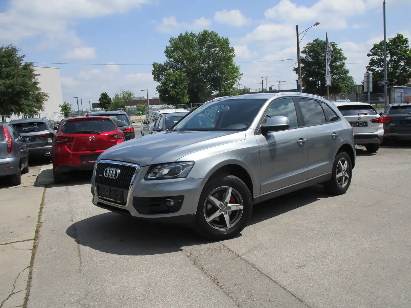 Audi Q5 2,0 TDI quattro DPF S-tronic " Getriebeschaden " Grau - 2