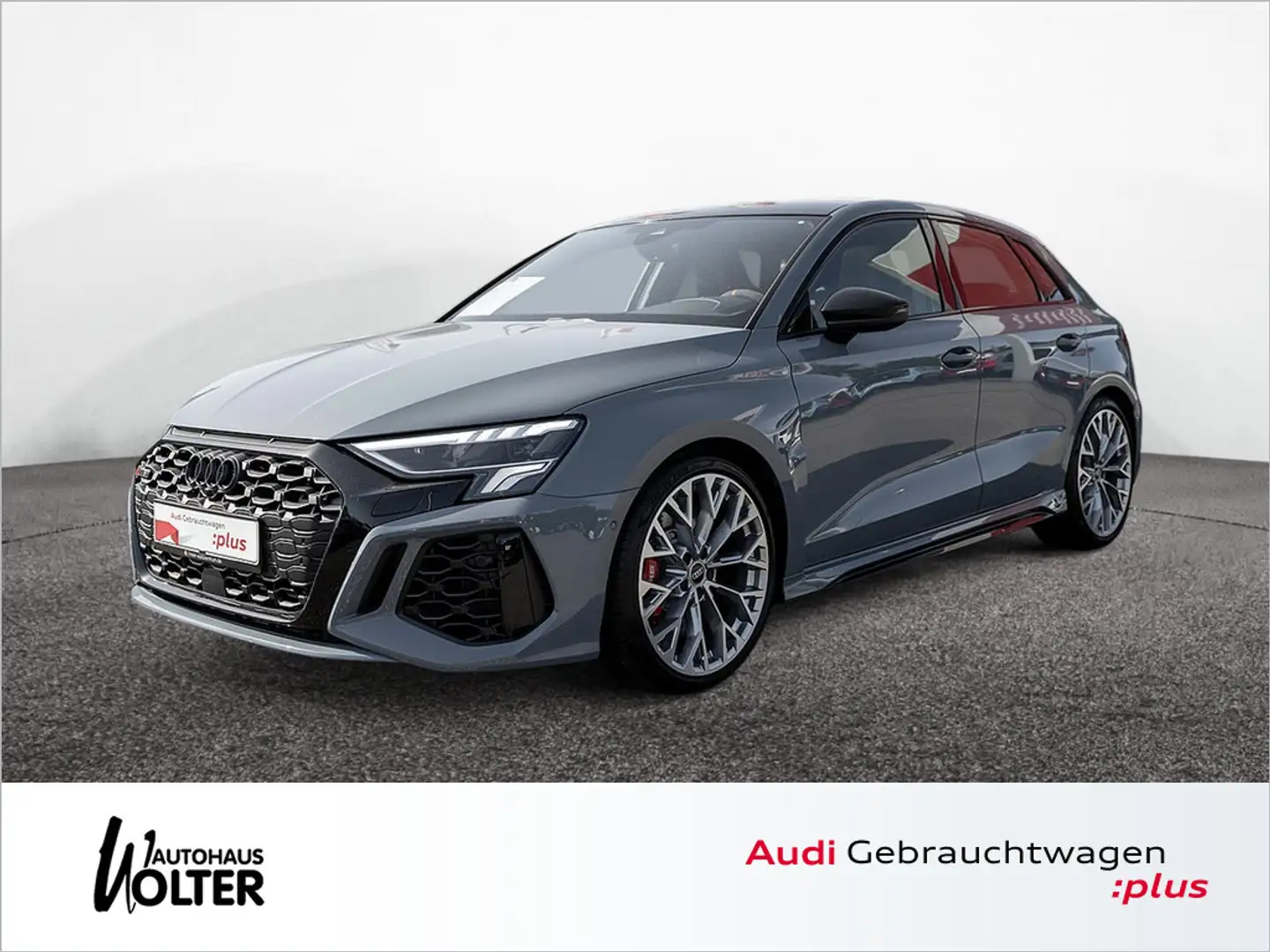 Audi RS3 Sportback 2.5 TFSI quattro LED NAVI PANO Grau - 1