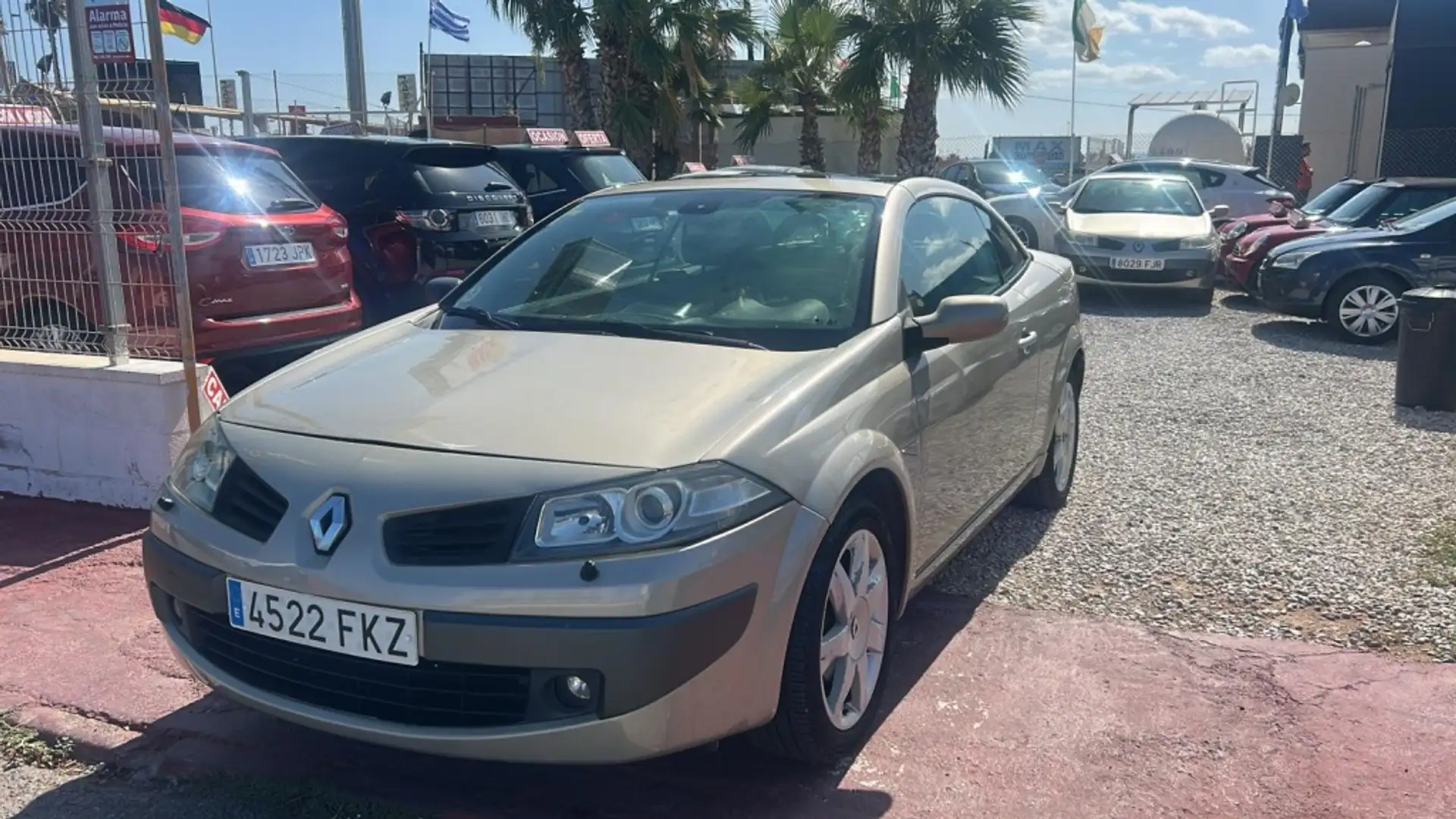 Renault Megane C.C. 1.9DCI Luxe Privilege 130 Beige - 1