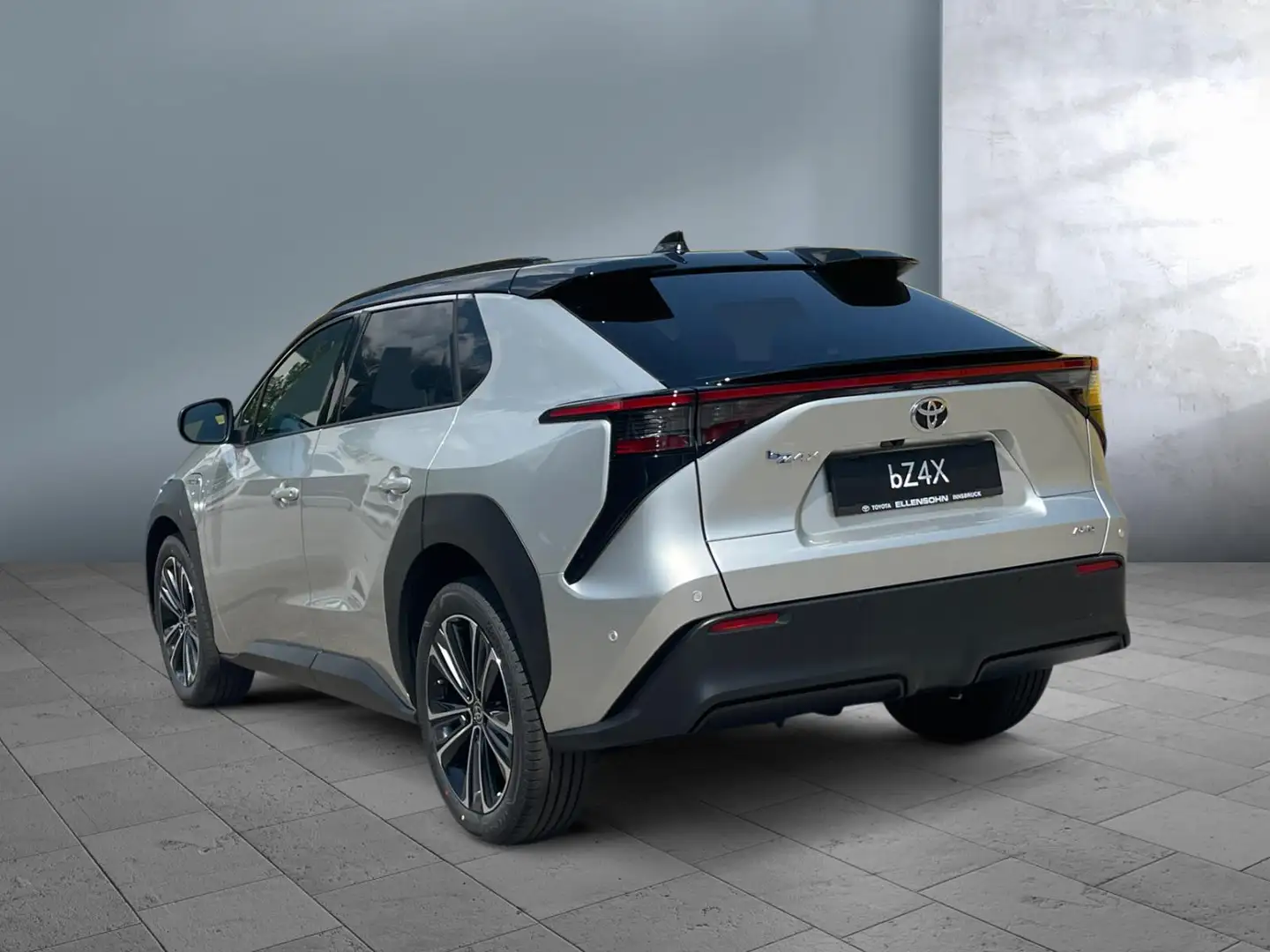 Toyota bZ4X AWD Vollaust. *3-phasig* NP€ 65.210,-- Silber - 2