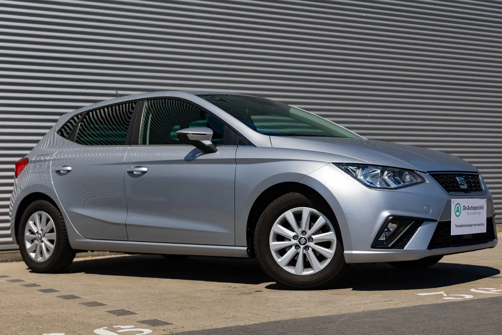 SEAT Ibiza 1.0i MPI Move! (Extra set winterwielen) Argent - 2