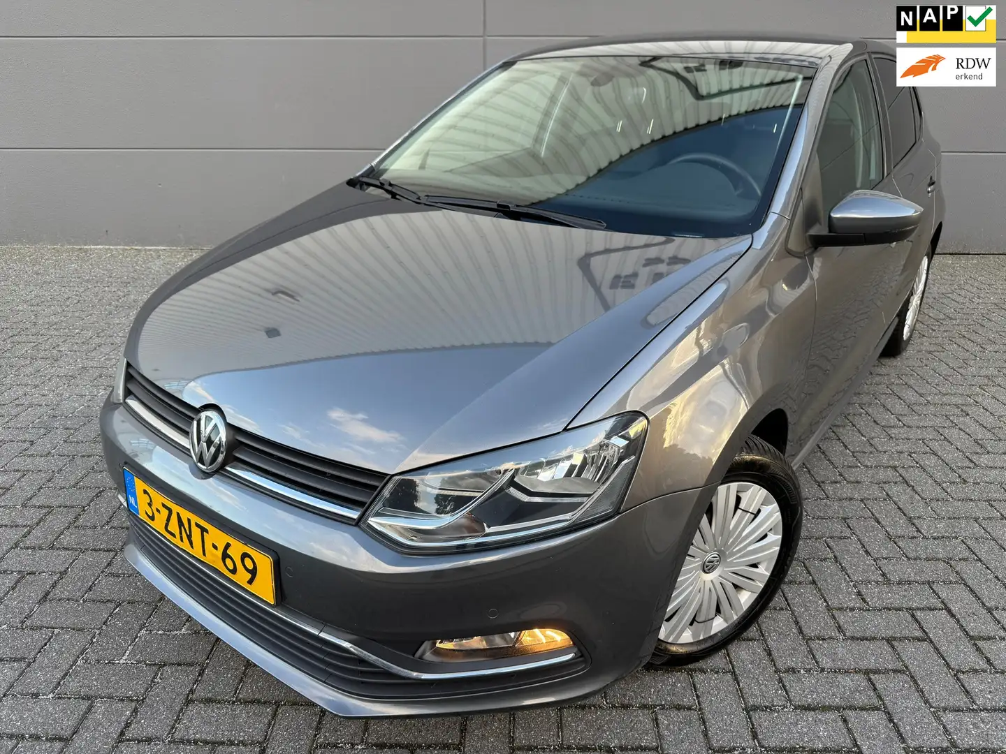 Volkswagen Polo 1.4 TDI Comfortline*AIRCO*APK*CRUISE*PARK SENSOREN Gris - 1