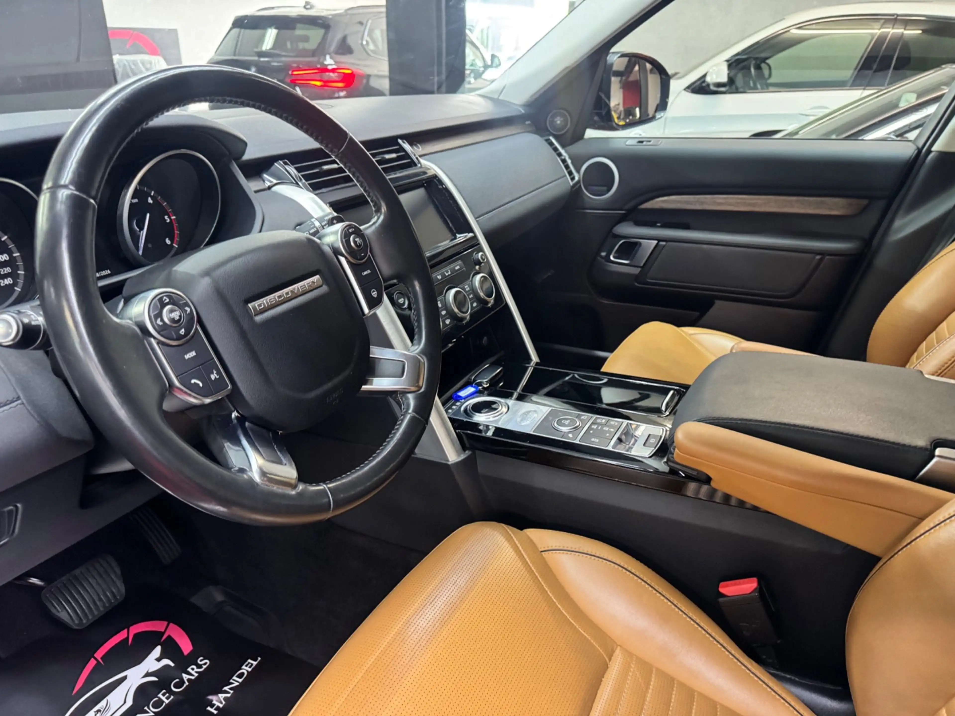 Land Rover Discovery 5 2,0 SD4 HSE Luxury Aut. — photo 9