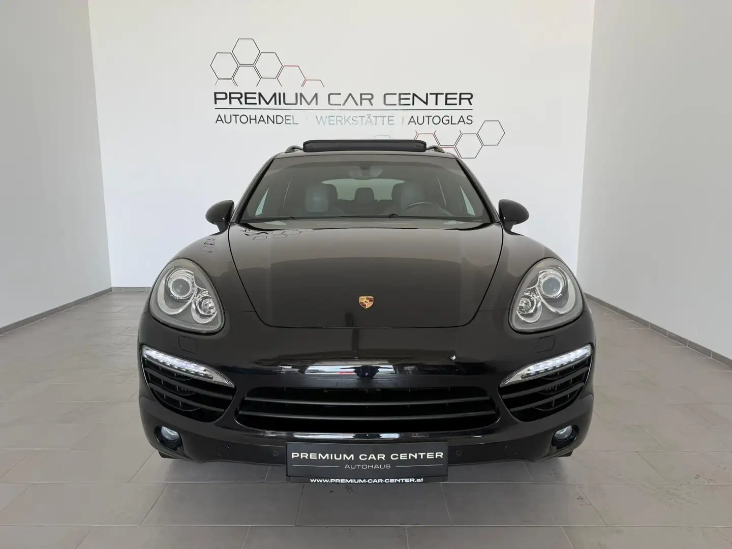 Porsche Cayenne 3.0 Diesel Aut. LEDER / BOSE / NAVI / PANO / 21" Negru - 2