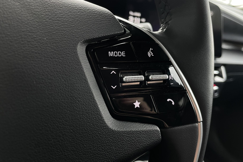 Kia e-Niro EV Plus 64.8 kWh | Adaptive Cruise | Schuif / Kant — photo 15