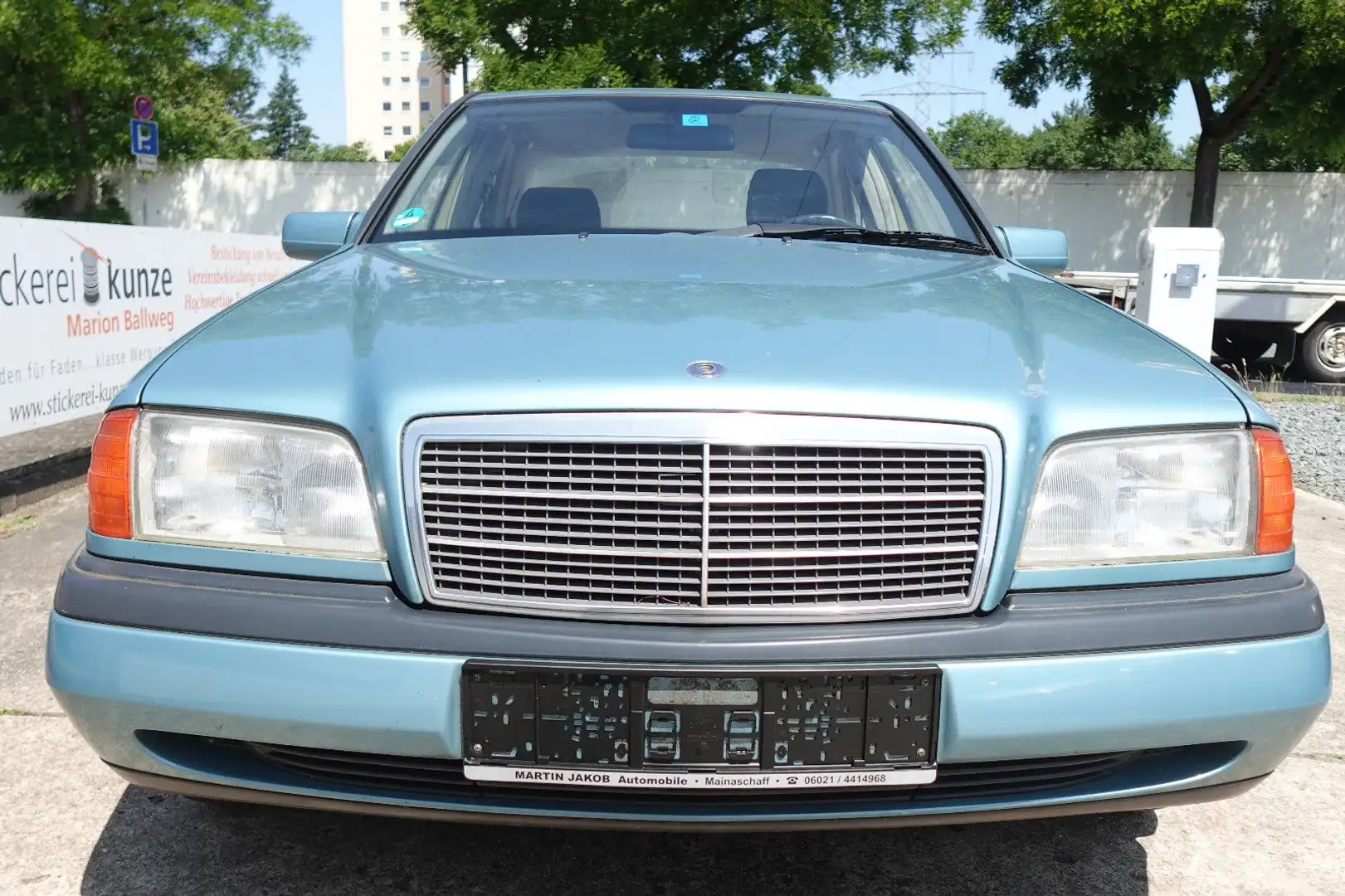 Mercedes-Benz C 180 +AUTOMATIK+ Zelená - 2