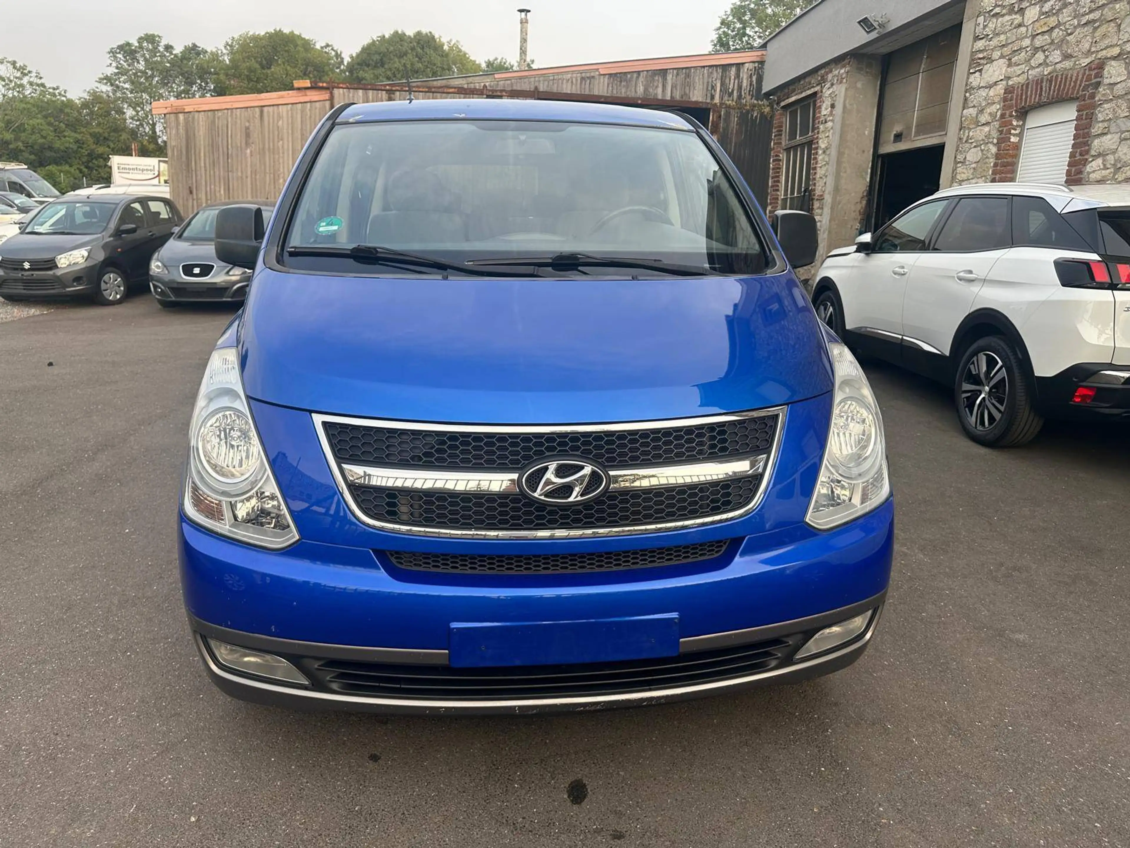 Hyundai H-1 8 platz — photo 2