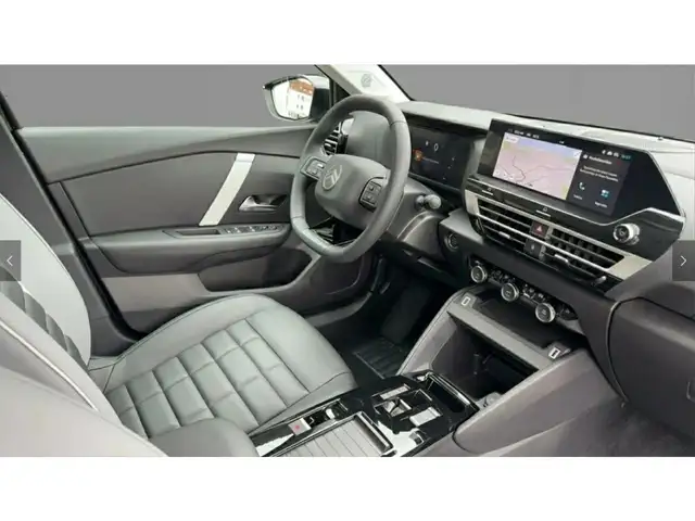 Citroen C4 III (2) 1.2 HYBRIDE 145 MAX E-DCS6 AVEC PACK TECHNO