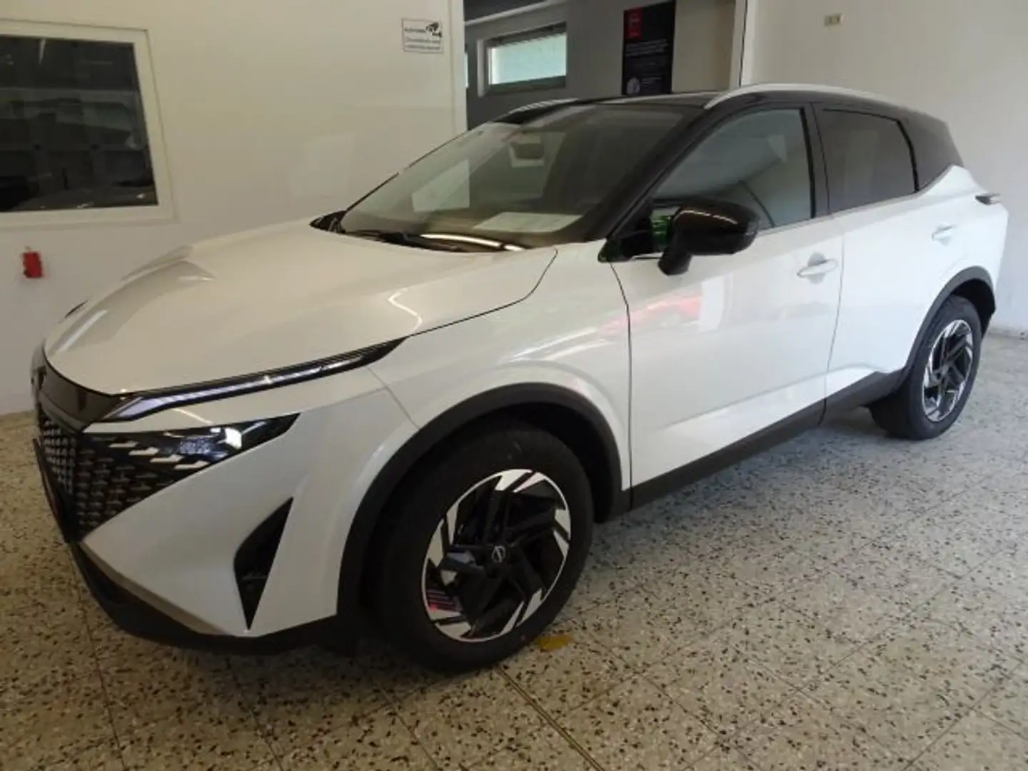 Nissan Qashqai N-Connecta AUTOMATIK Weiß - 2