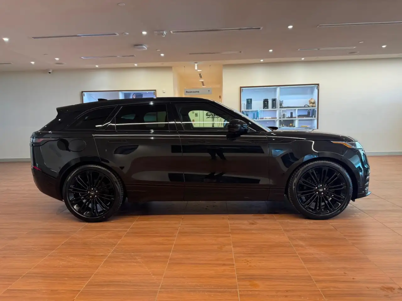 Land Rover Range Rover Velar снимка Land Rover Range Rover Velar