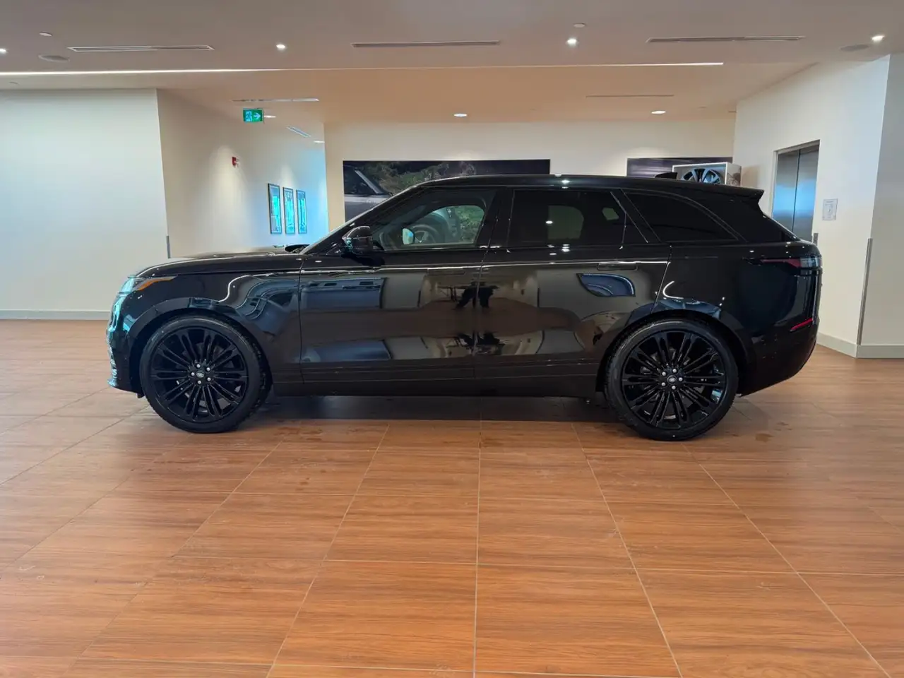 Land Rover Range Rover Velar снимка Land Rover Range Rover Velar