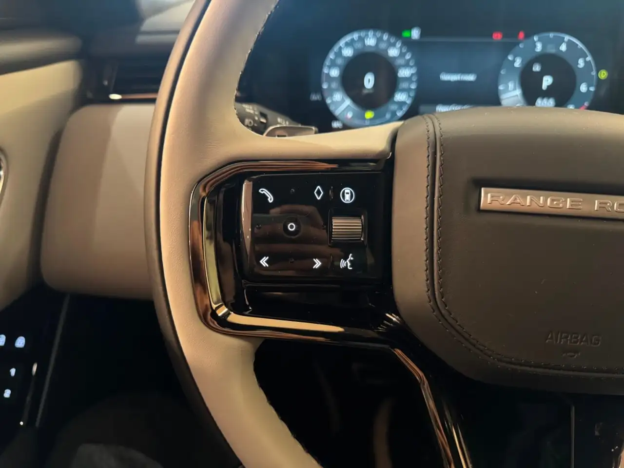 Land Rover Range Rover Velar снимка Land Rover Range Rover Velar