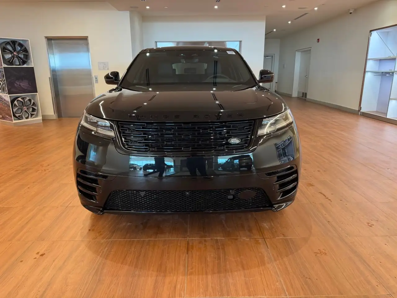 Land Rover Range Rover Velar снимка Land Rover Range Rover Velar