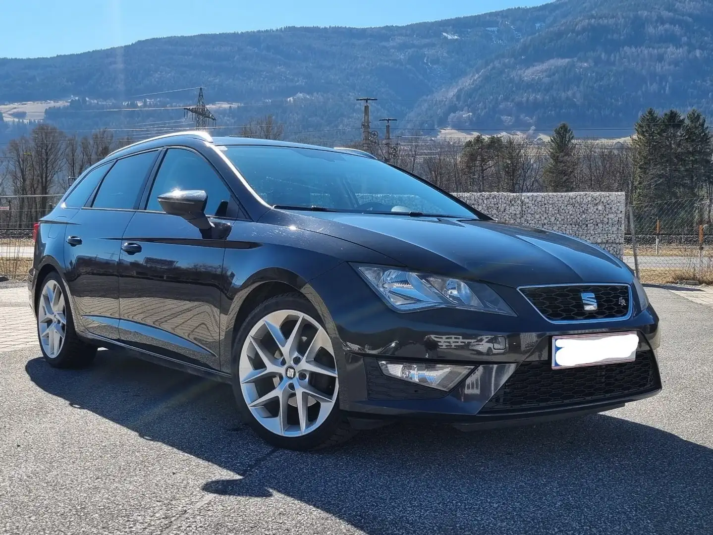SEAT Leon ST FR 2,0 TDI CR Start-Stopp DSG Schwarz - 1