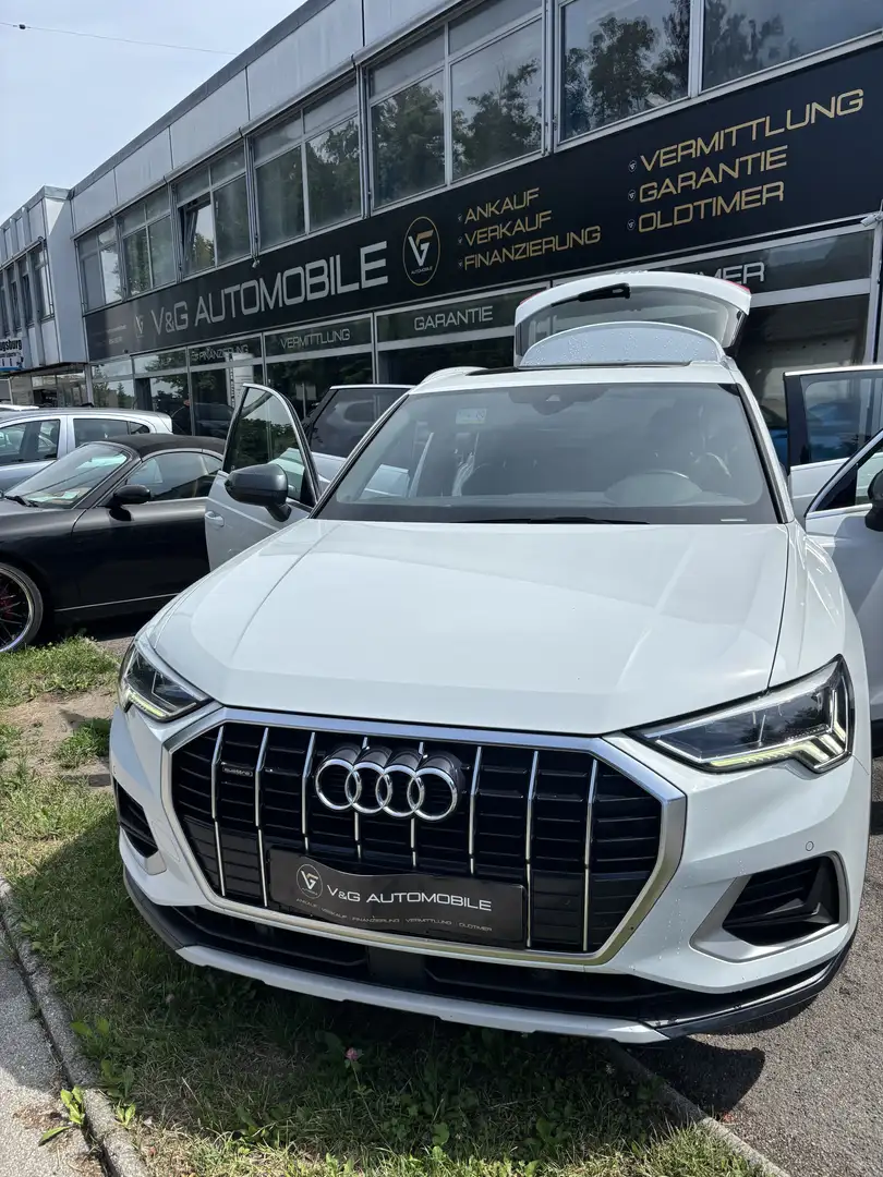 Audi Q3 35 TDI quattro S line Blanc - 1