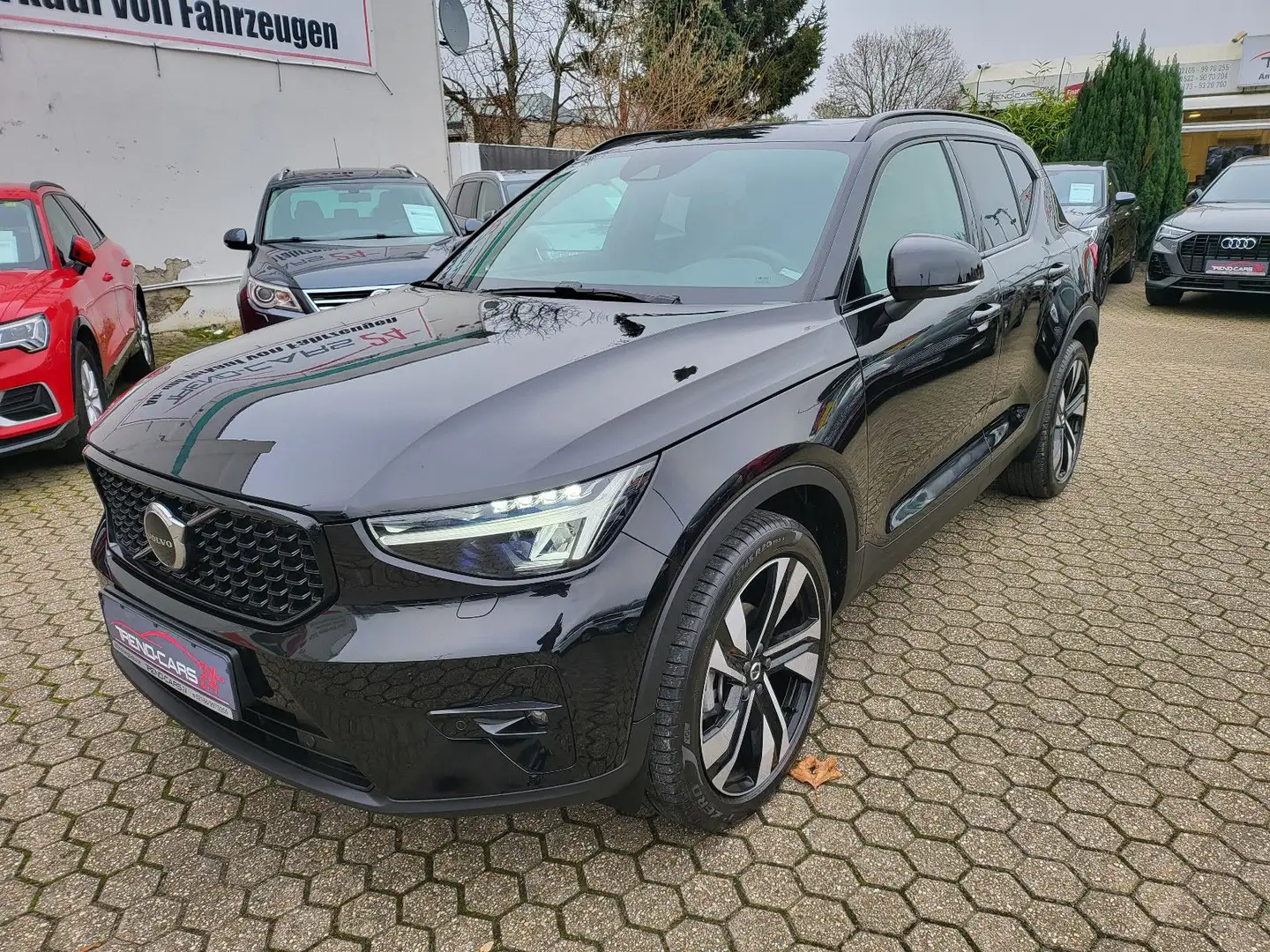 Volvo XC40 Plus Dark*Harman/Kardon*Pano*Navi*ACC* Negro - 1
