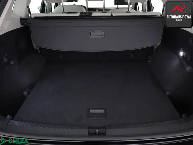 Volkswagen Tiguan view 14