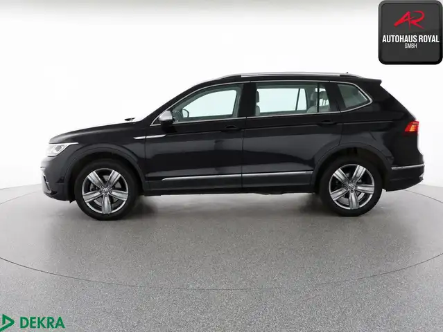 Volkswagen Tiguan view 2