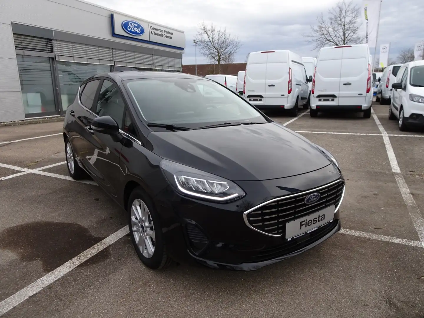 Ford Fiesta Titanium 1.0 *LED*PDC*KLIMAAUT*ACC Fekete - 2