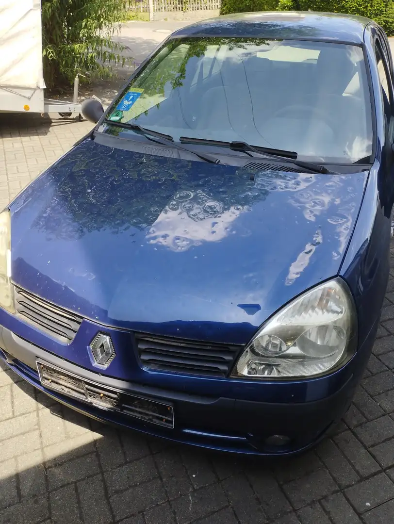 Renault Clio 1.2 16V Campus - 1