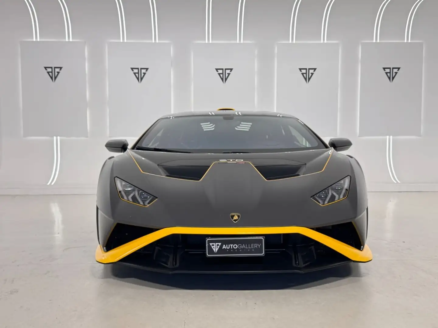 Lamborghini Huracán STO RWD Negro - 2