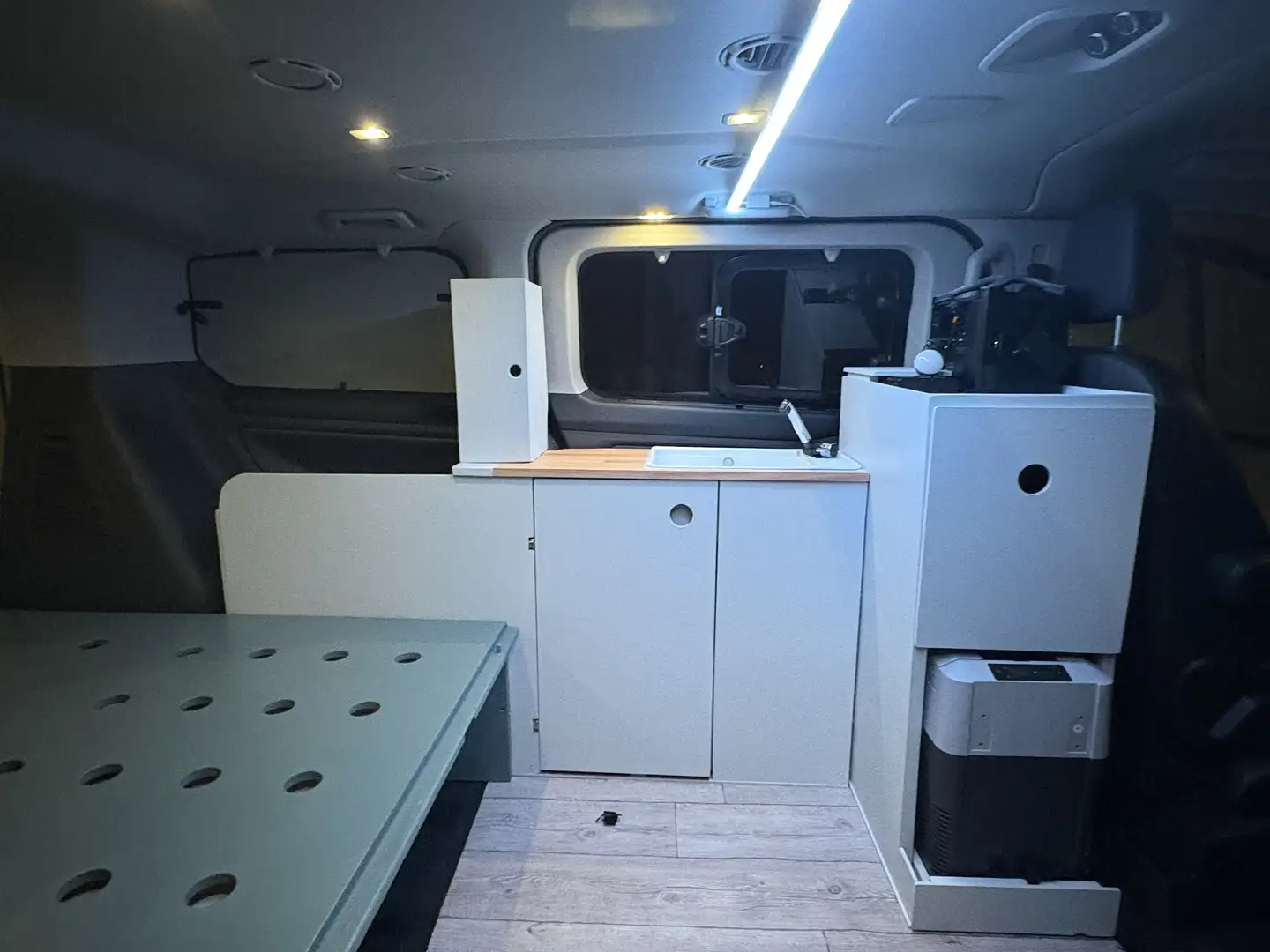 Ford Tourneo Custom Active auto 185cv Arancione - 2