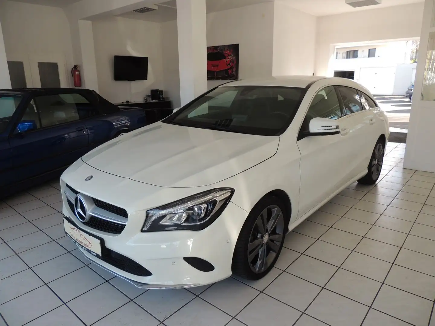 Mercedes-Benz CLA 180 CLA -Klasse Shooting Brake CLA 180 Score Weiß - 1