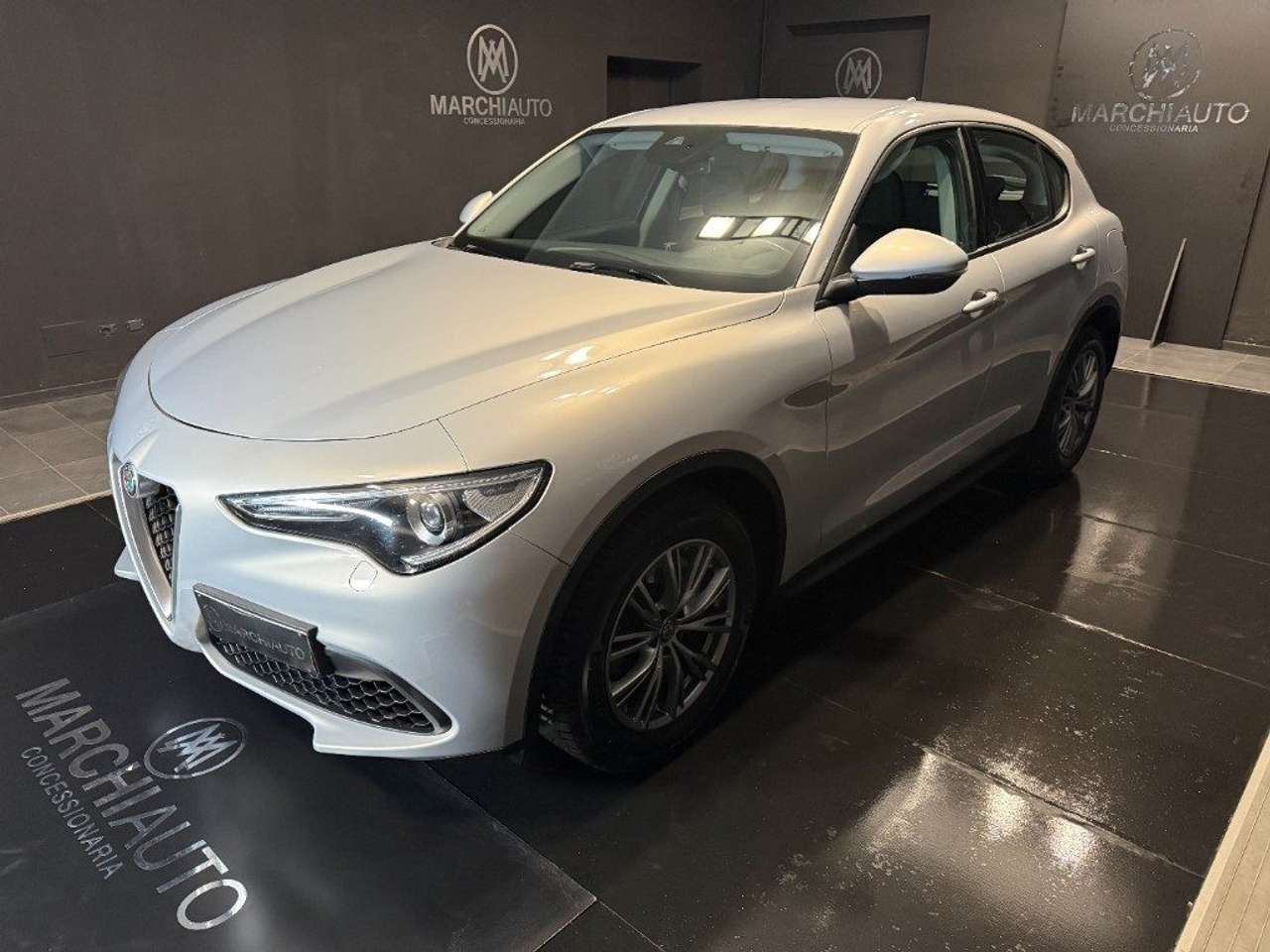 Alfa Romeo Stelvio 2.2 Turbodiesel 160 CV AT8 RWD Super Business