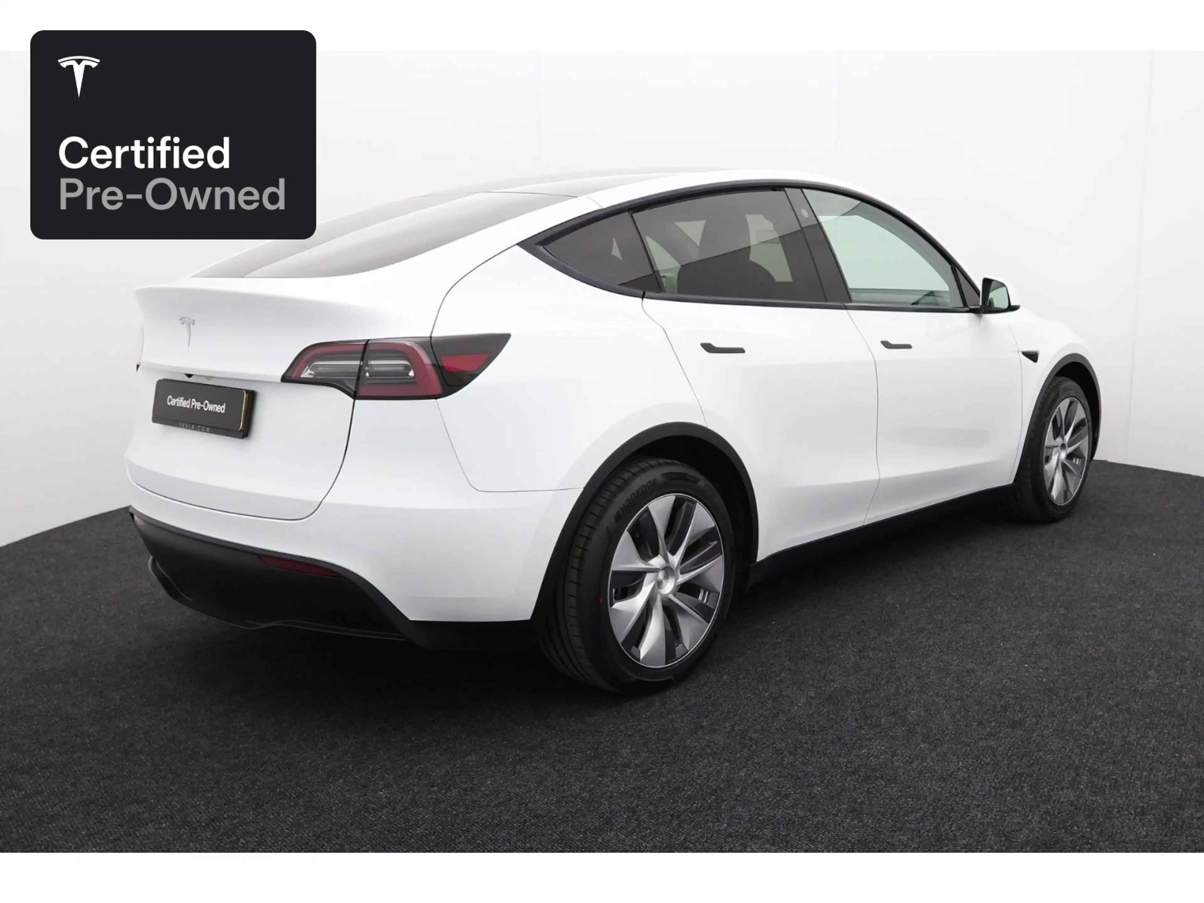 Tesla Model Y Rear-Wheel Drive “Certified Pre-Owned” — photo 8