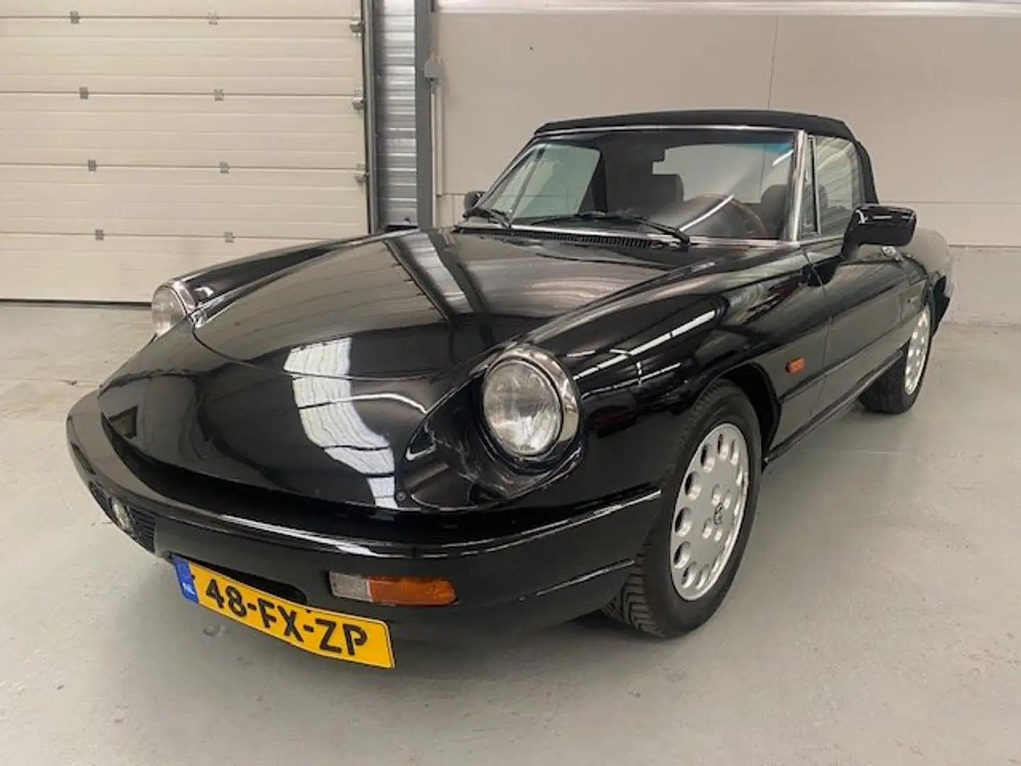 Alfa Romeo Spider 2.0 Negro - 1