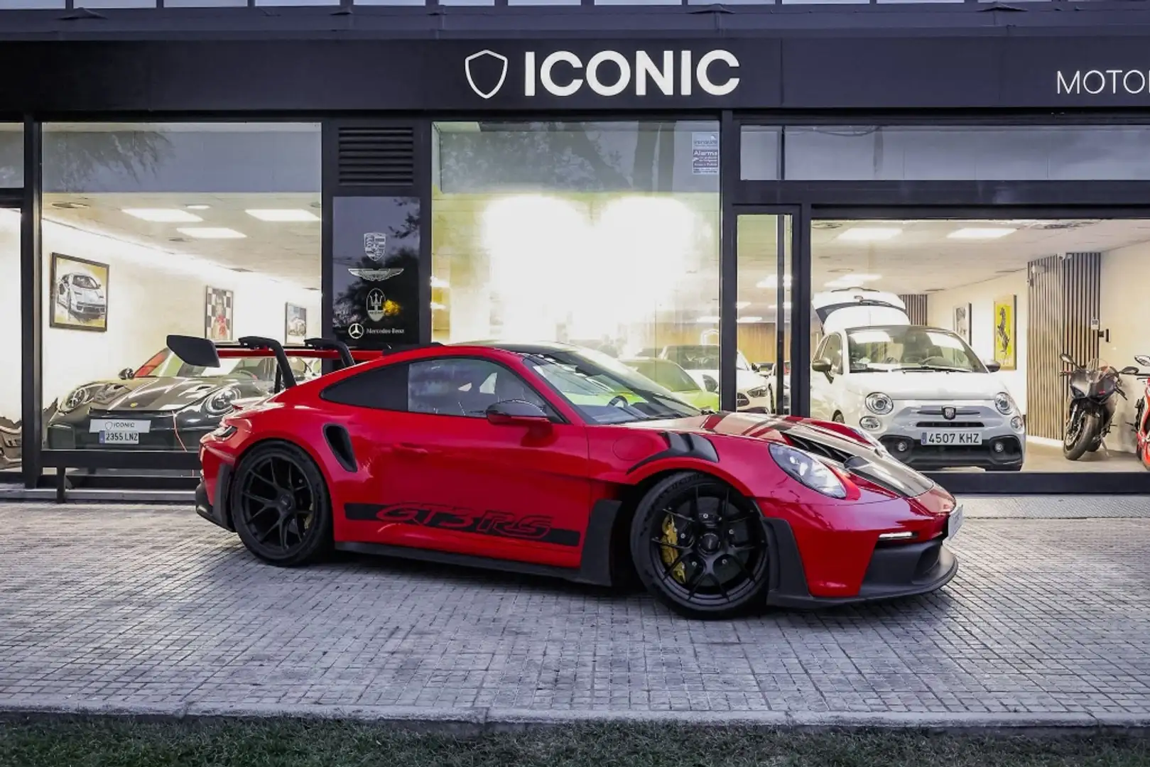 Porsche 992 GT3 RS Rojo - 1